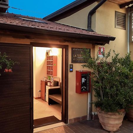 "La Terrazza Di Castiglione" Appartamenti Vacanza カスティリオーネ・デッラ・ペスカーイア エクステリア 写真
